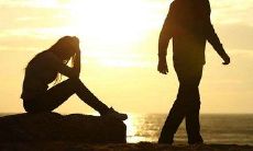 经历婚姻磨难后，沉重心境下的丈夫表达出的感同身受、心灵撕裂的对妻子所产生的痛苦和失望的措辞