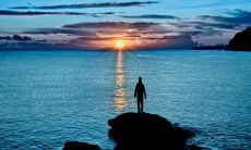 众多小学生选出的座右铭整理大全，针对不同主题的励志格言、人生哲理及道德信仰等寓教于乐的金句汇总！