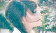 如何用温暖心灵和表达爱意的语言写一条早安短信来祝福女友开心愉快的一天？