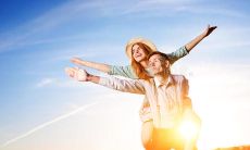 最近发现男友情绪低落，想表达关心和安慰的话语是什么？