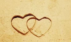 如何理解夫妻之间兼具兄妹般的亲情，深入探讨相爱相守中的兄妹关系？