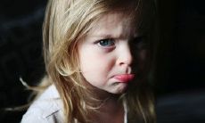 探讨情侣间打情骂俏的说话方式：与男友交换甜蜜调侃的口头语言