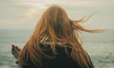 全家人聚餐的年夜饭：一个团聚的时刻，一个融洽的家庭，一个美好的回忆