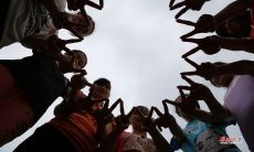 如何在生活中表达积极向上、充满正能量的口号？