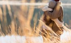 一堆关于友情、爱情、家庭的令人感动的温暖至极的句子，这些句子让你的心变得更温暖了！