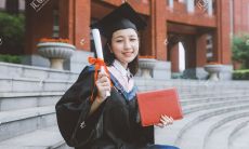 大学班级的霸气押韵口号，彰显团结力量，共同追求梦想的决心与信念！