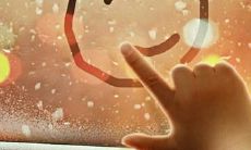 沉醉于过往岁月的美好回忆，回忆中的个性签名令人念念不舍