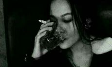 深夜空旷，内心冰凉而疲惫不堪的痛苦句子