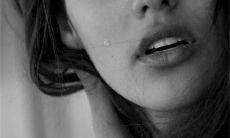 心烦意乱的女强人发出的、表达深刻情感的话语