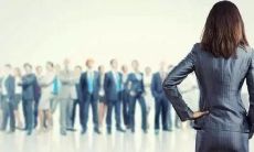 十分失望、沮丧并且惊讶：我对我的老板的表现在极大程度上感到失望！